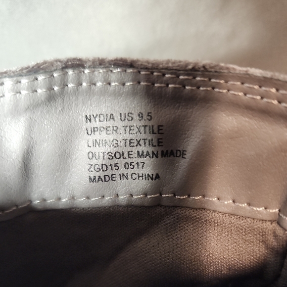 Zigi Soho Embroidered Ankle Boots in Gray - Picture 6 of 7